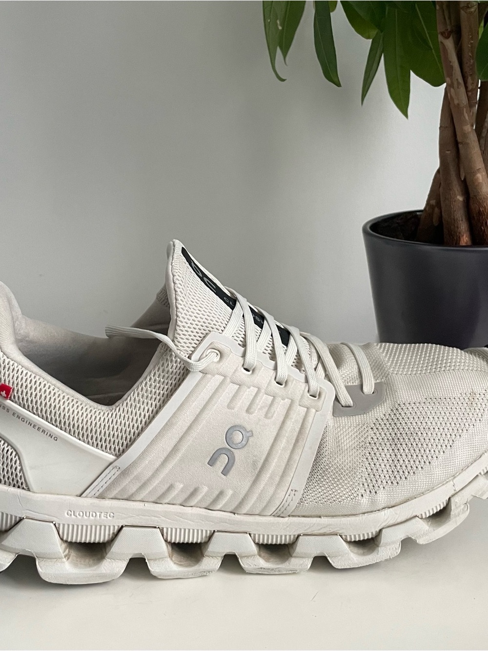 Men Size 12 On Running Cloudswift
Glacier White Running Shoes